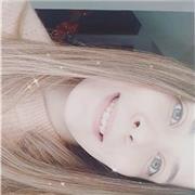 Soy una chica de 22 años que se ofrece a dar clases particulares de cualquier materia a niños de primaria